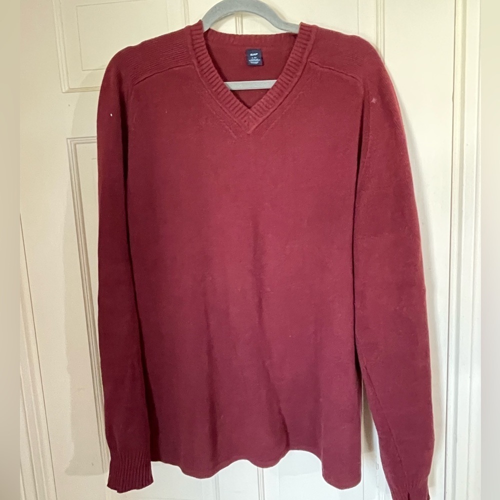 Vintage Gap Men's V-Neck Sweater Size Large Red 100% Cotton Pullover Long Sleeve